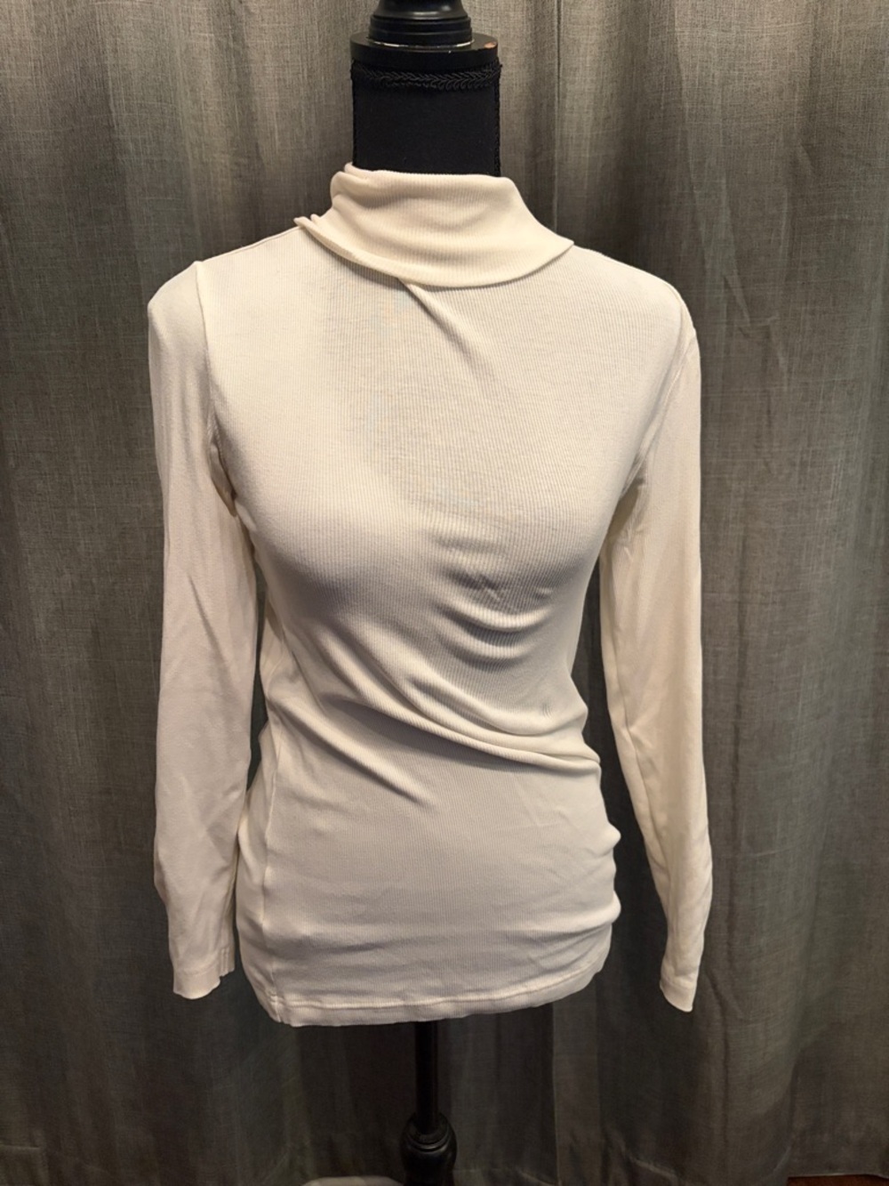 Eddie Bauer Cream Long-Sleeve Mock Neck Top